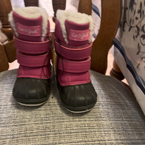 Girl's 6  toddler Snow Boots Pink by Cat & Jack NWT - Picture 1 of 3